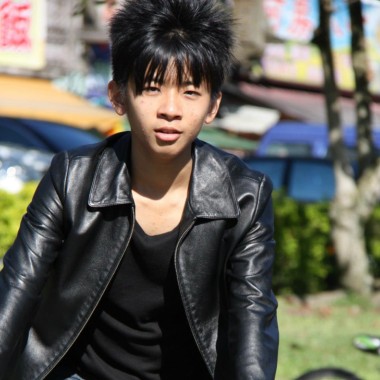 每週抱美洲豹