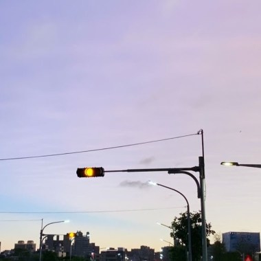 沿著海岸往前走