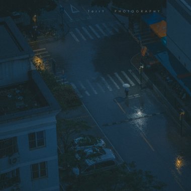 雨夜