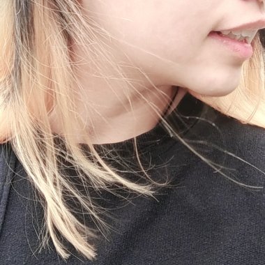 <3