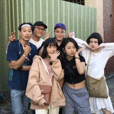 我跟榕幫合照過ㄛㄛㄛ