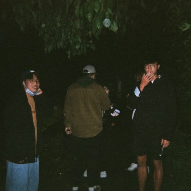 哈
