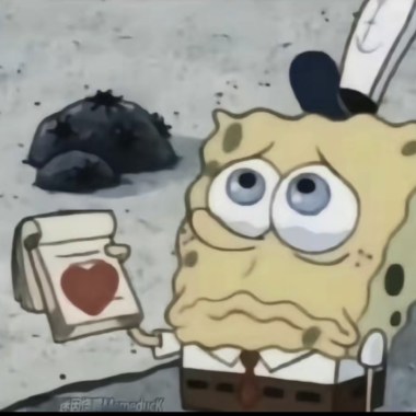 😣