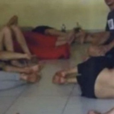 家人被騙到柬埔寨去沒錢贖人回來嗎？你可以靠【SA百家樂】！