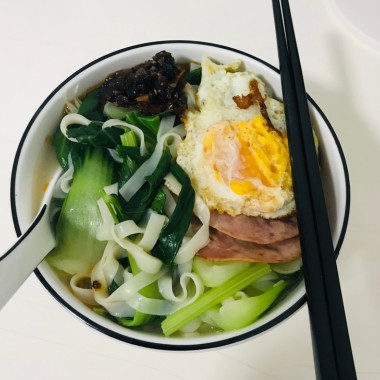 怎么又是一个人的周末啊