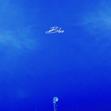 b˚‧º·˚˃̣̣̥᷄˂̣̣‧º·˚*e
