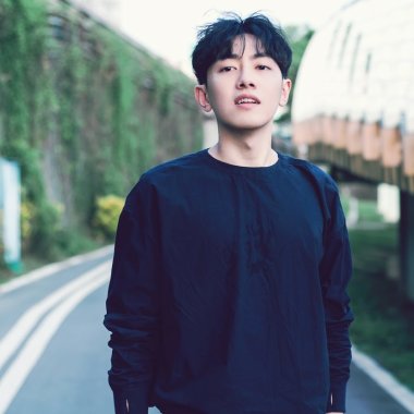 李友廷