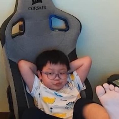 sLeEpInG?