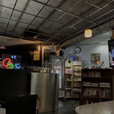 late night café