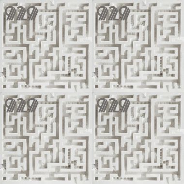 929
