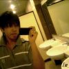 伟@