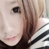 Red。