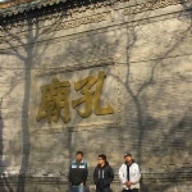 都在说废话