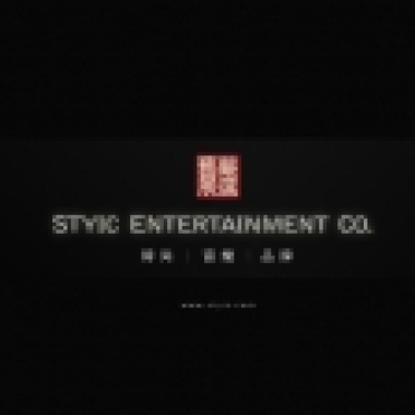 "優雅的, 緩慢的, 華麗的"