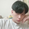 小V