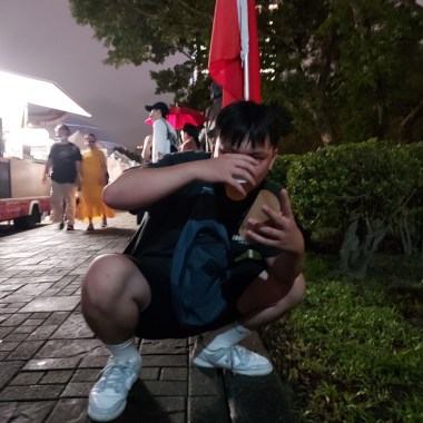 我唱得沒跑調 但是她卻跑掉了