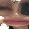 顏