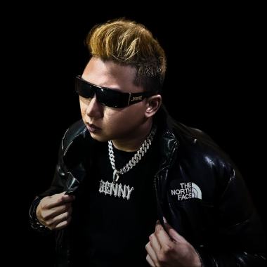 Mars Benny & CRAZY E - 人中之龍