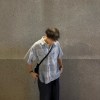 由左至右