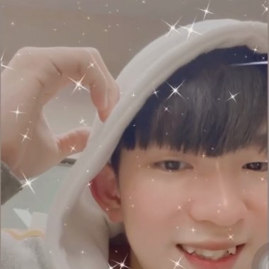 我想做你宇宙的小朋友