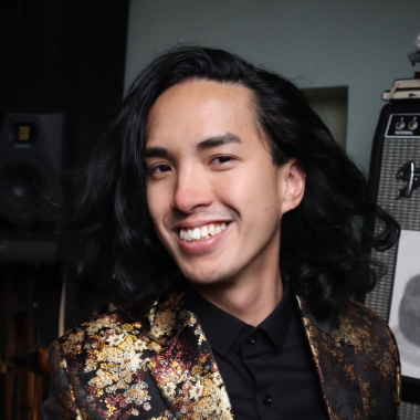 今仔日我會徛佇遮  V2 :)