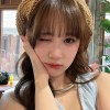 黄哈娜