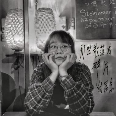 那些散落成碎片的思念