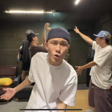 寫完這首歌我就會幹掉你了