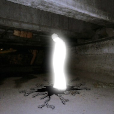 洞