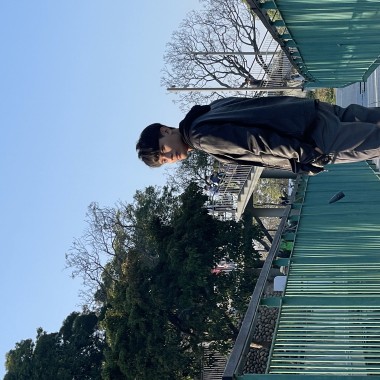 三分天下，兩人世界