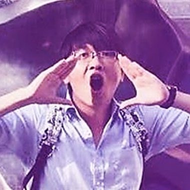 她只回了一個 hi (She just Replied "hi")