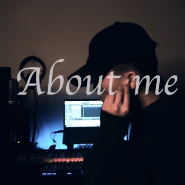 朱晉潁 -【About me】