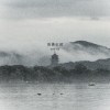 雨霁虹销