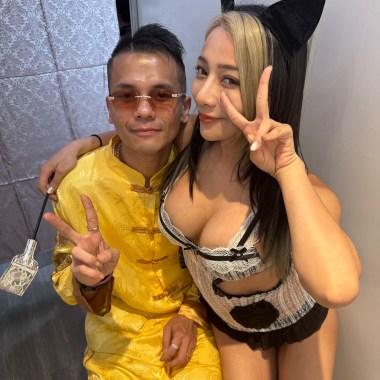 FATTY飛踢胖 $展姿態$