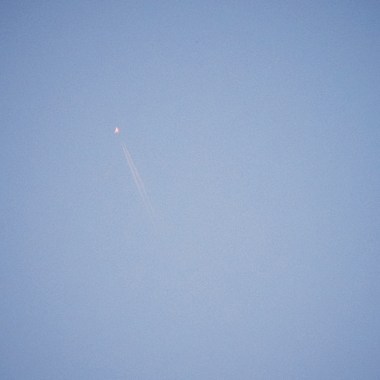 雨聲與爆音聲