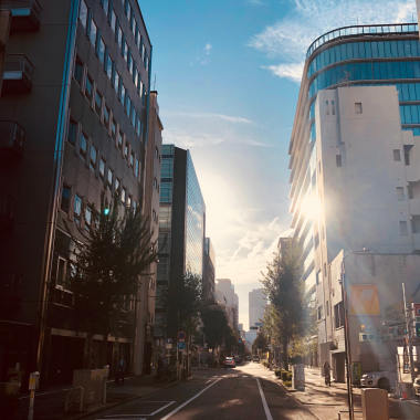 厭市