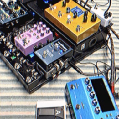 馮羿跟他的胚抖