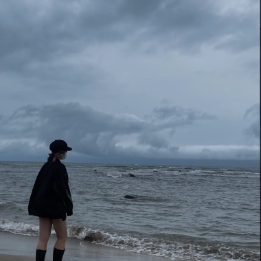 '' 《 你 180 的身高剛好做我遮雨棚 》''