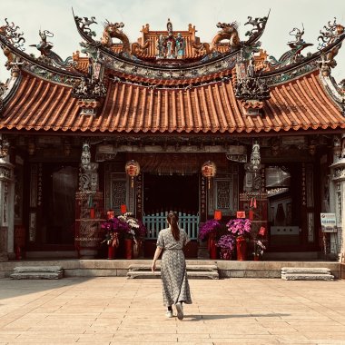 小巷裡的奇幻冒險