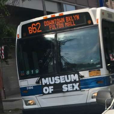 做上公交車