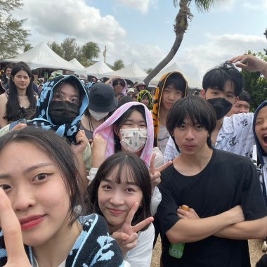 你媽儒餓肚子你媽余歐拉前女友聚會 with你媽曾餓胡 with 好多人