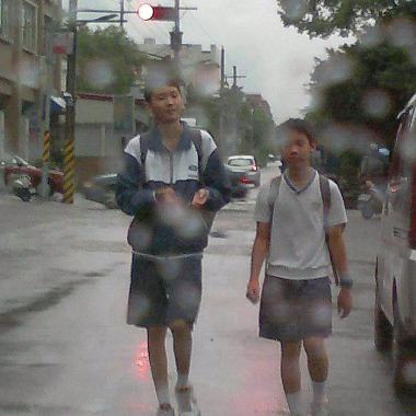 4.上學囉!孩子們! Go to school!Kids!