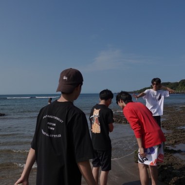 高中 / sounds like shit , bad song