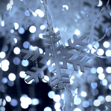 擁抱悲傷的美好2023