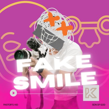 《Fake Smile》