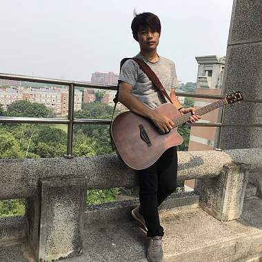何以孤獨 Demo