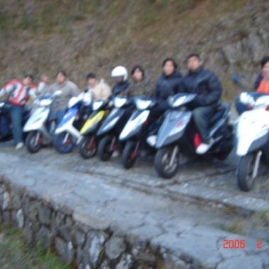 MOTO LUV