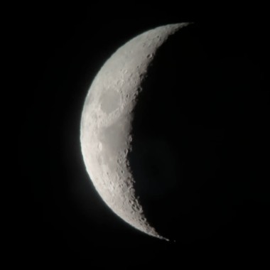 Talking to the Moon - Cover by Emma Chuo