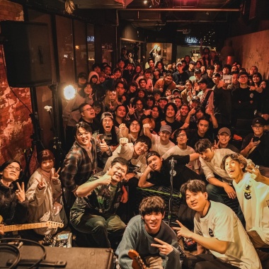近況 live in emoment 2025 ALBUM TOUR：DEBUT