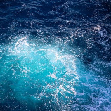 海浪女孩